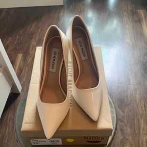 Steve Madden 4 inch hill white shoes